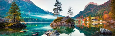 beautiful-autumn-scene-of-hintersee-lake
